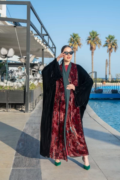 Bisht abaya with black silk velvet material and red wooded velvet material IB271 Red